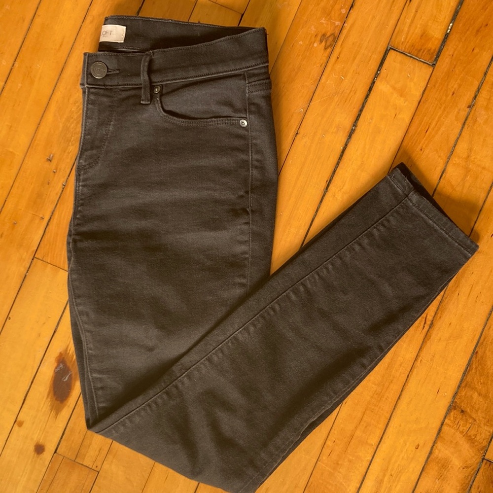Black skinny jeans